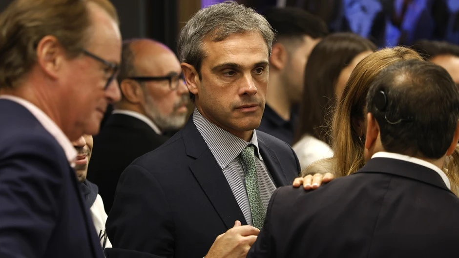 6942c1ab19081_940_529!