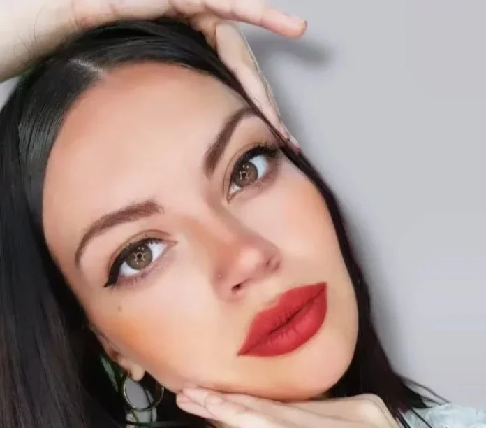 aaaaaa-e1762001200565-696x612