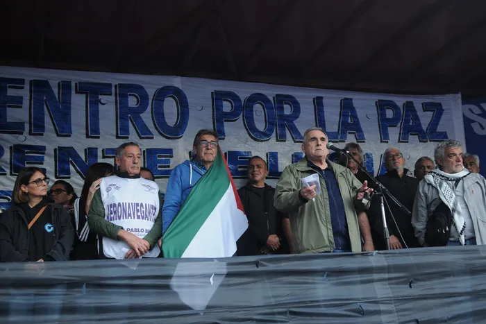 975330-10-a-guadalupelombardo