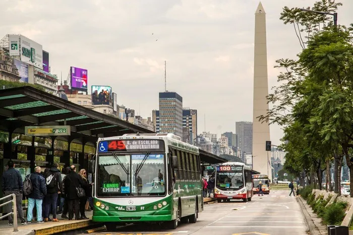 933427-803944-589918-colectivos-0