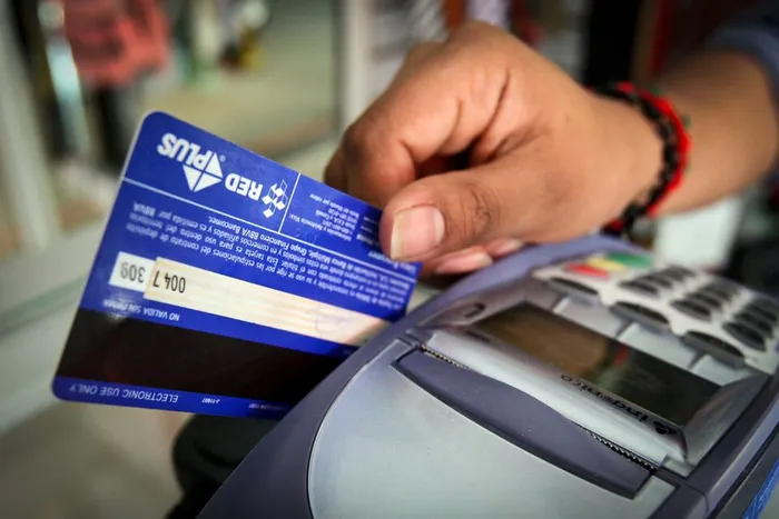 979650-tarjetas-20de-20cr-c3-a9dito-20dnu-20milei