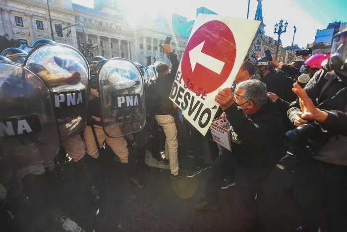 977074-marcha-20jubilados-2024-09-25