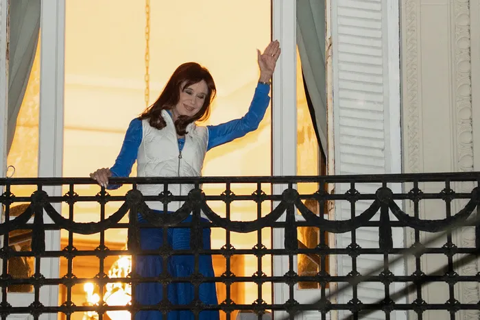 986665-6-a-alejandramorasano