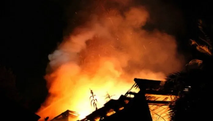 20230928182051_20230928090913-incendio-avellaneda-dominico-696x398