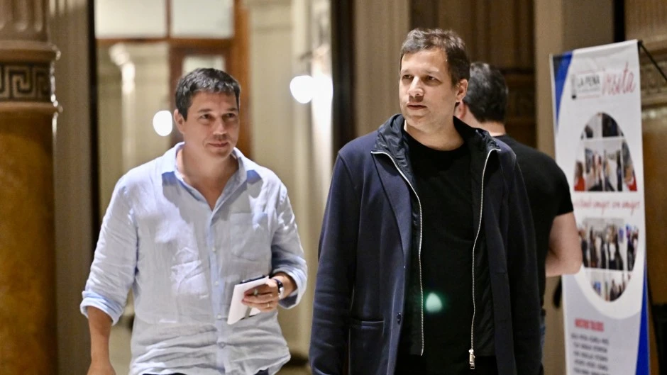 69264c8f22914_940_529!