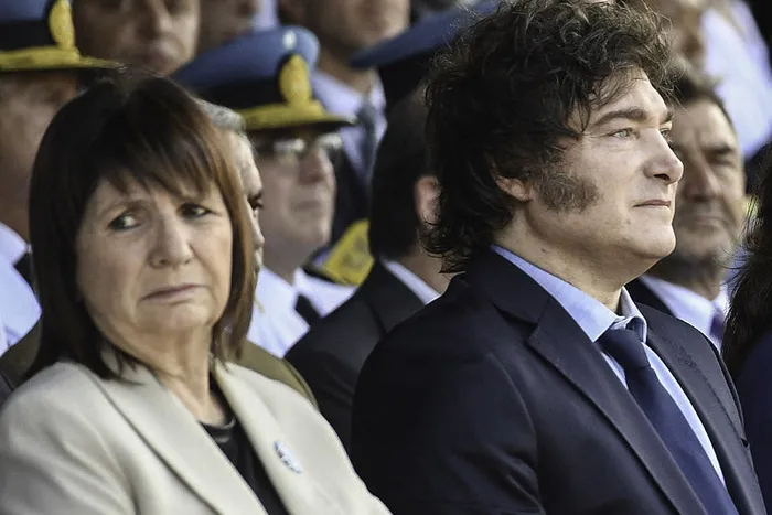 954777-bullrich-milei-na